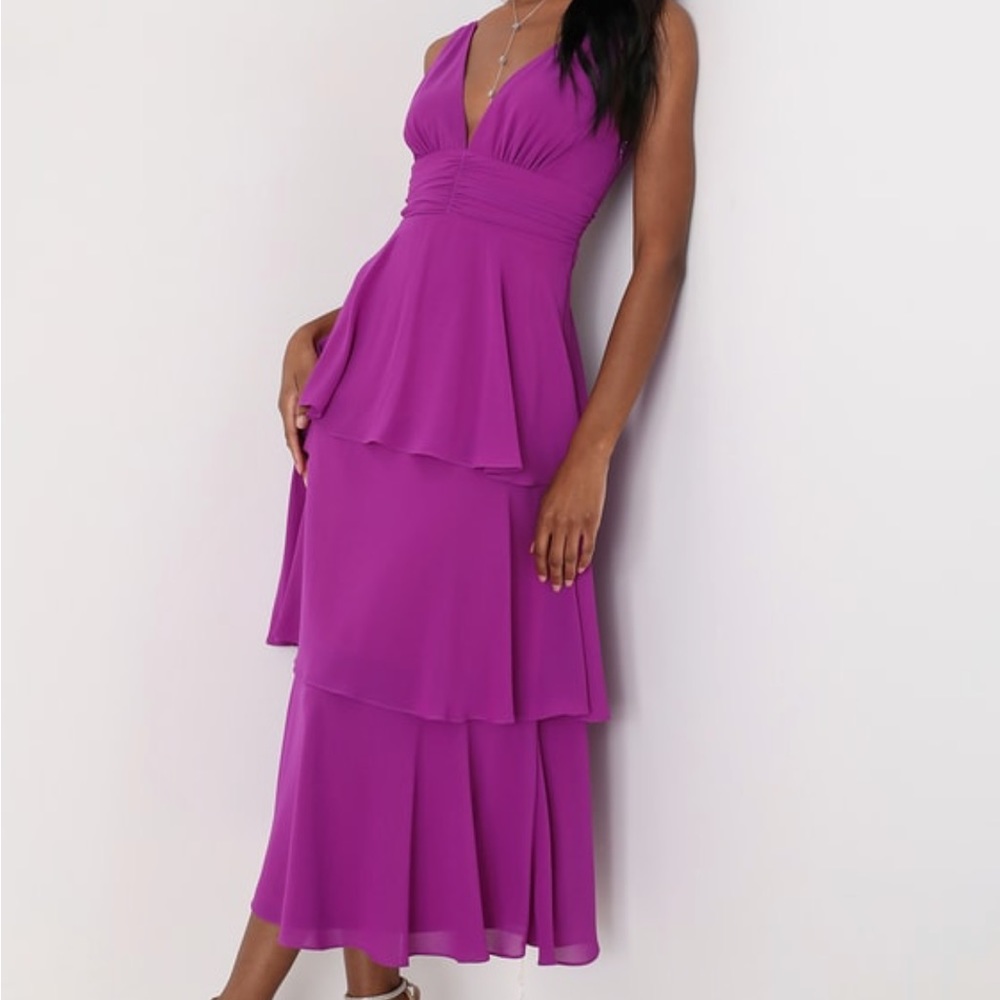 NWT Lulu’s Celebration Time Midi Dress (perfect for wedding guests)